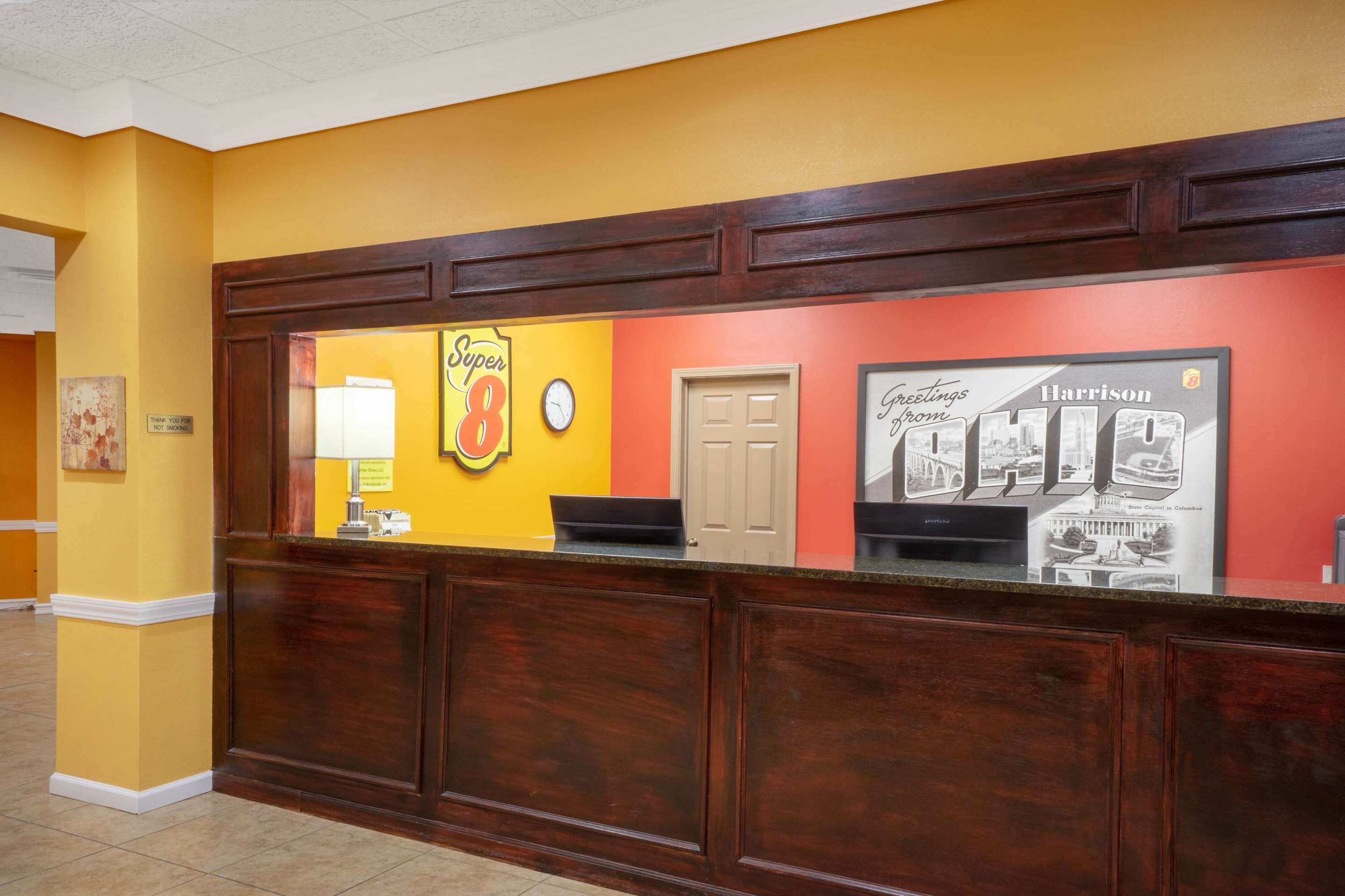 Lobby | Super 8 by Wyndham Harrison OH