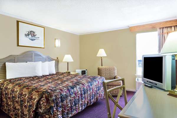  - Days Inn Slidell - I-10, Exit 266