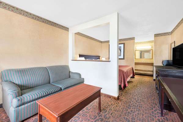 - Days Inn & Suites York