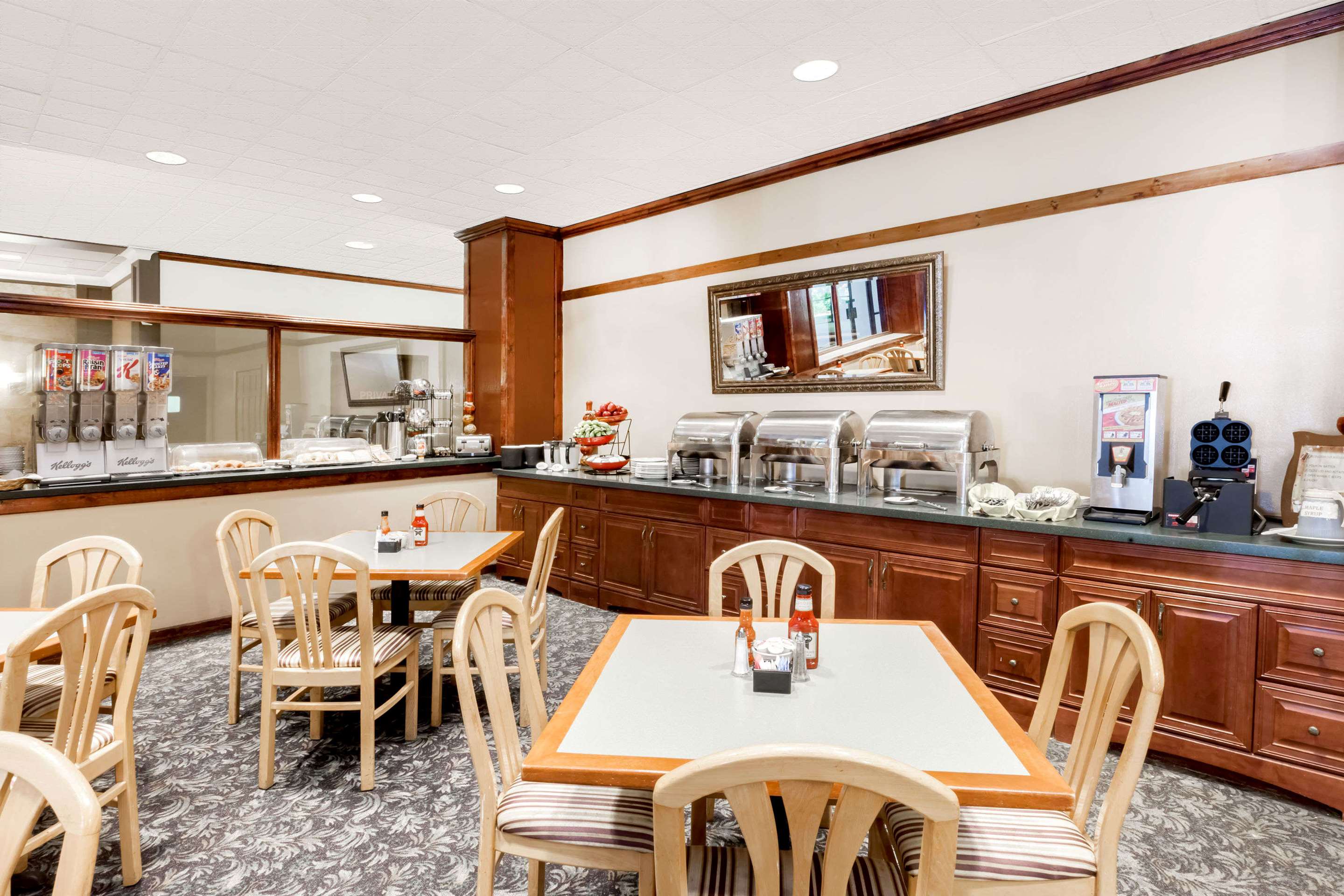 Property amenity | Ramada Hotel & Conference Center by Wyndham Lansing