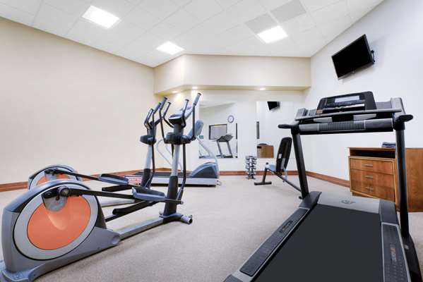 Fitness/ Exercise Room - Howard Johnson Inn Lima - I-75, Exit 125