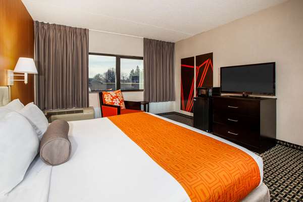  - Howard Johnson Inn Lima - I-75, Exit 125