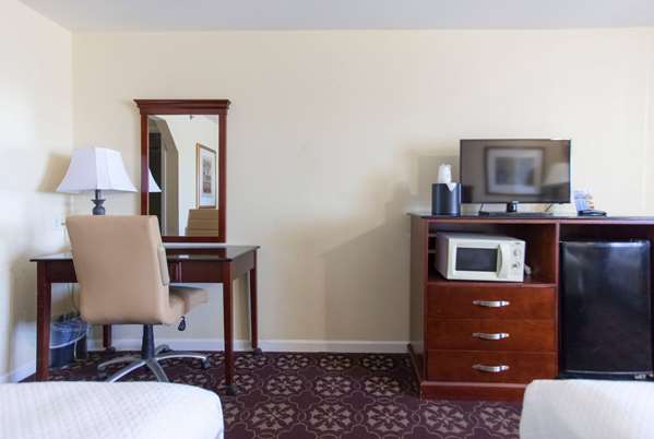  - Days Inn Shenandoah - I-45, Exit 77