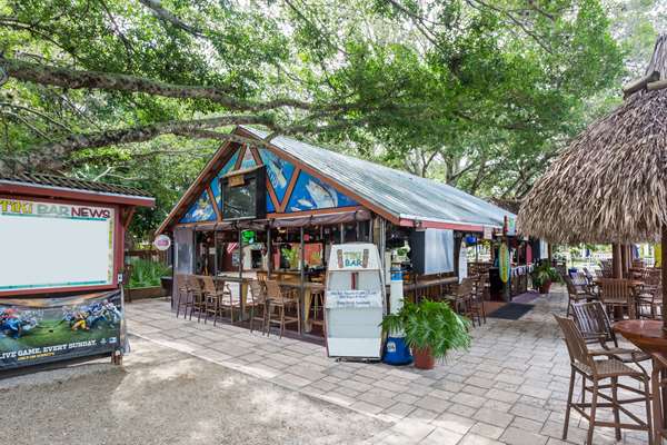 Bar - Days Inn Fort Myers Springs Resort