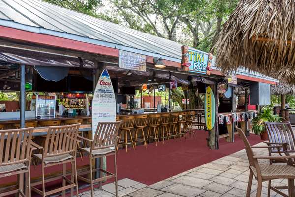 Bar - Days Inn Fort Myers Springs Resort