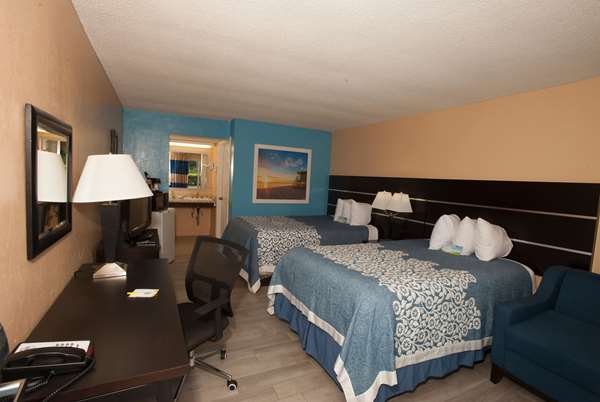  - Days Inn Fort Myers Springs Resort