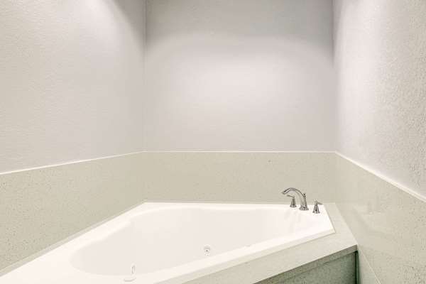 Suite - Baymont Inn & Suites LAX Lawndale