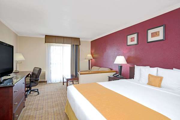  - Baymont Inn & Suites LAX Lawndale