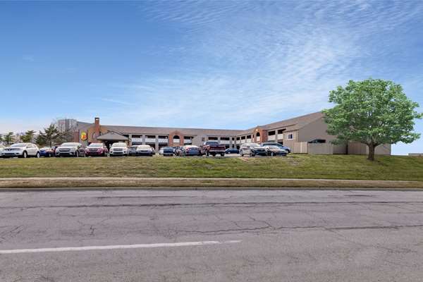Exterior view - Super 8 Motel Airport Kansas City - I-29, Exit 13