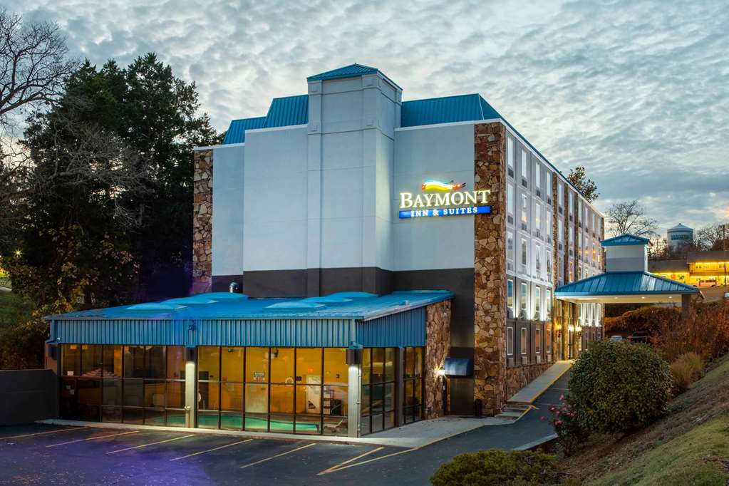 Baymont Inn & Suites Branson