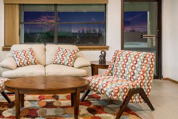  - Knights Inn Slaton