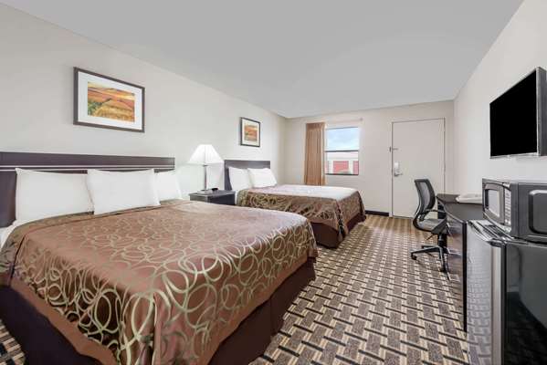  - Knights Inn Slaton