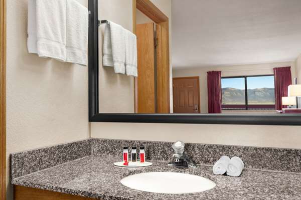  - Baymont Inn & Suites Cortez