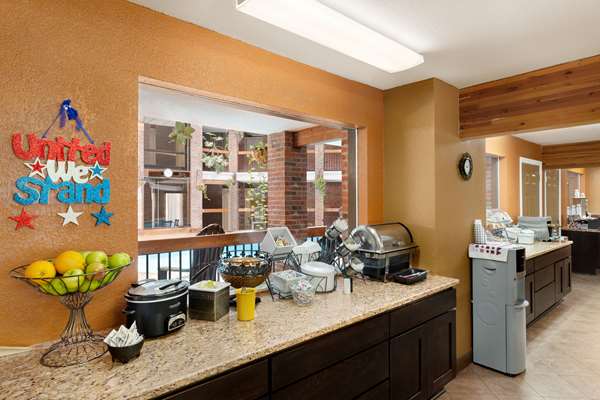 Restaurant - Baymont Inn & Suites Cortez