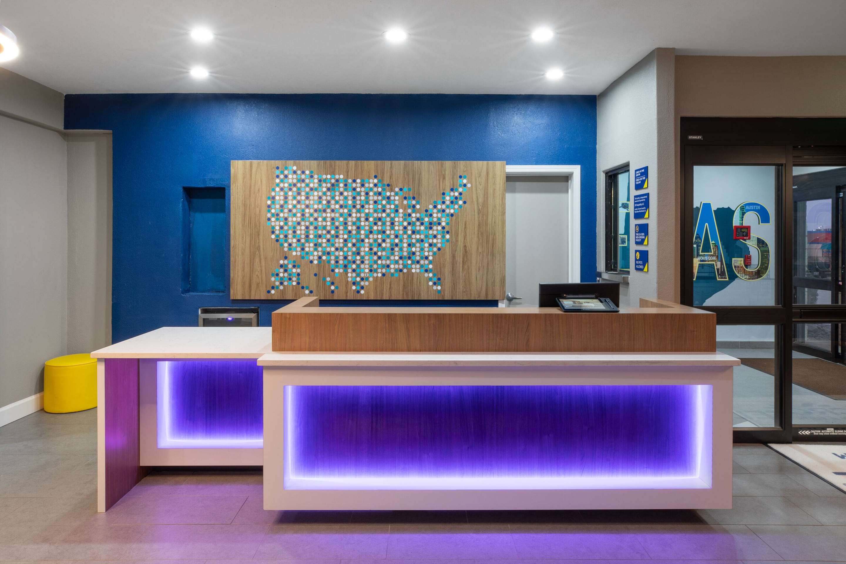Reception | Microtel Inn & Suites by Wyndham Buda Austin South