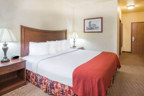 - Days Inn Ellis - I-70, Exit 145