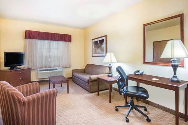  - Days Inn Ellis - I-70, Exit 145