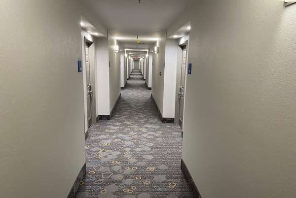  - Days Inn & Suites Tahlequah