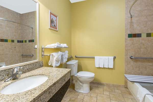  - Hawthorn Suites by Wyndham Padre Island Corpus Christi