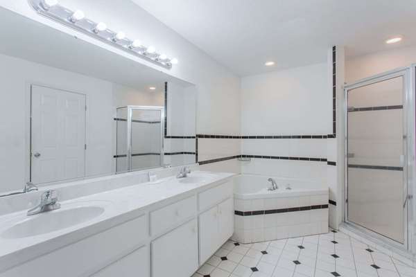 Suite - Knights Inn Arcadia