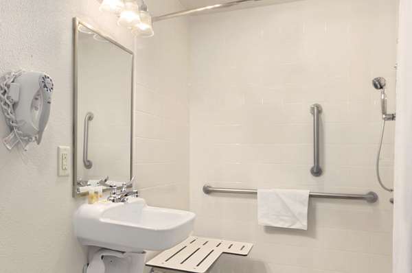  - Days Inn Las Vegas at Wild Wild West Gambling Hall