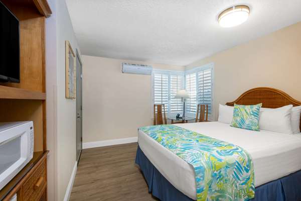  - Days Inn Maui Oceanfront Inn Kihei