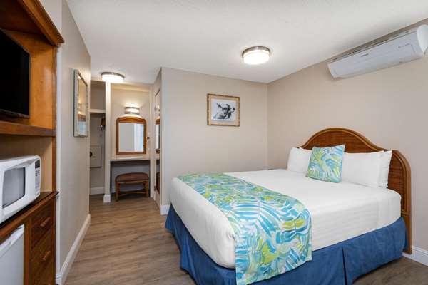  - Days Inn Maui Oceanfront Inn Kihei
