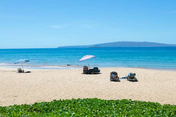 Beach - Days Inn Maui Oceanfront Inn Kihei