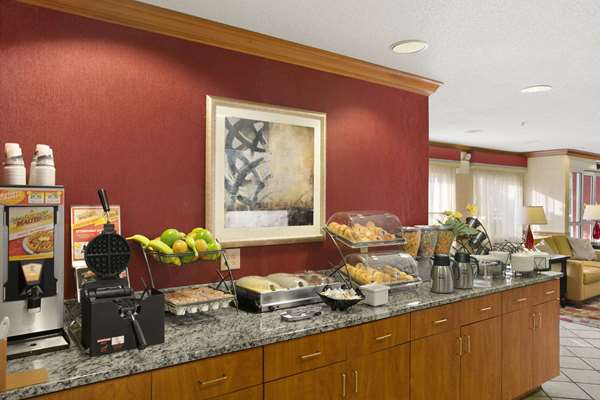  - Baymont Inn & Suites Haubstadt - I-64, Exit 25B