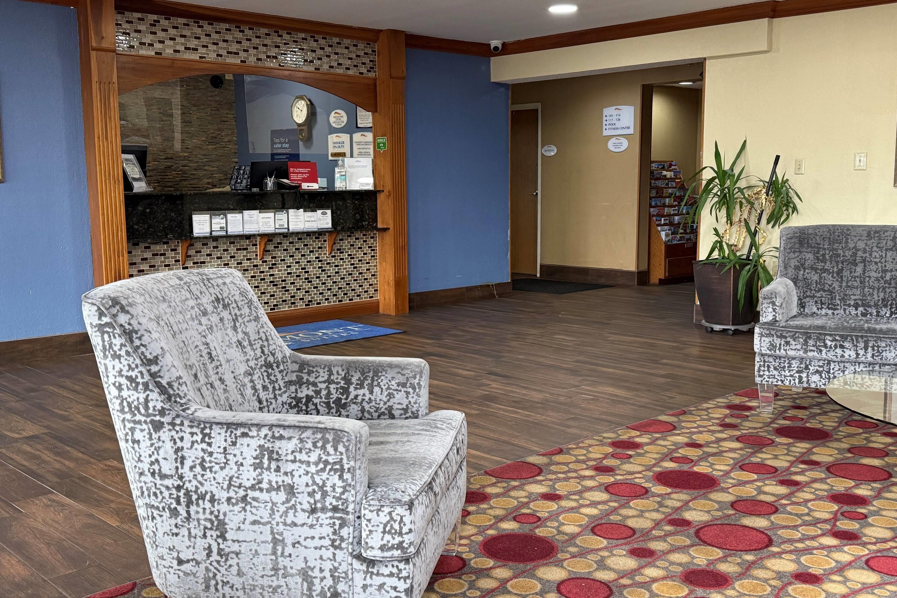 Lobby | Baymont by Wyndham Evansville North/Haubstadt