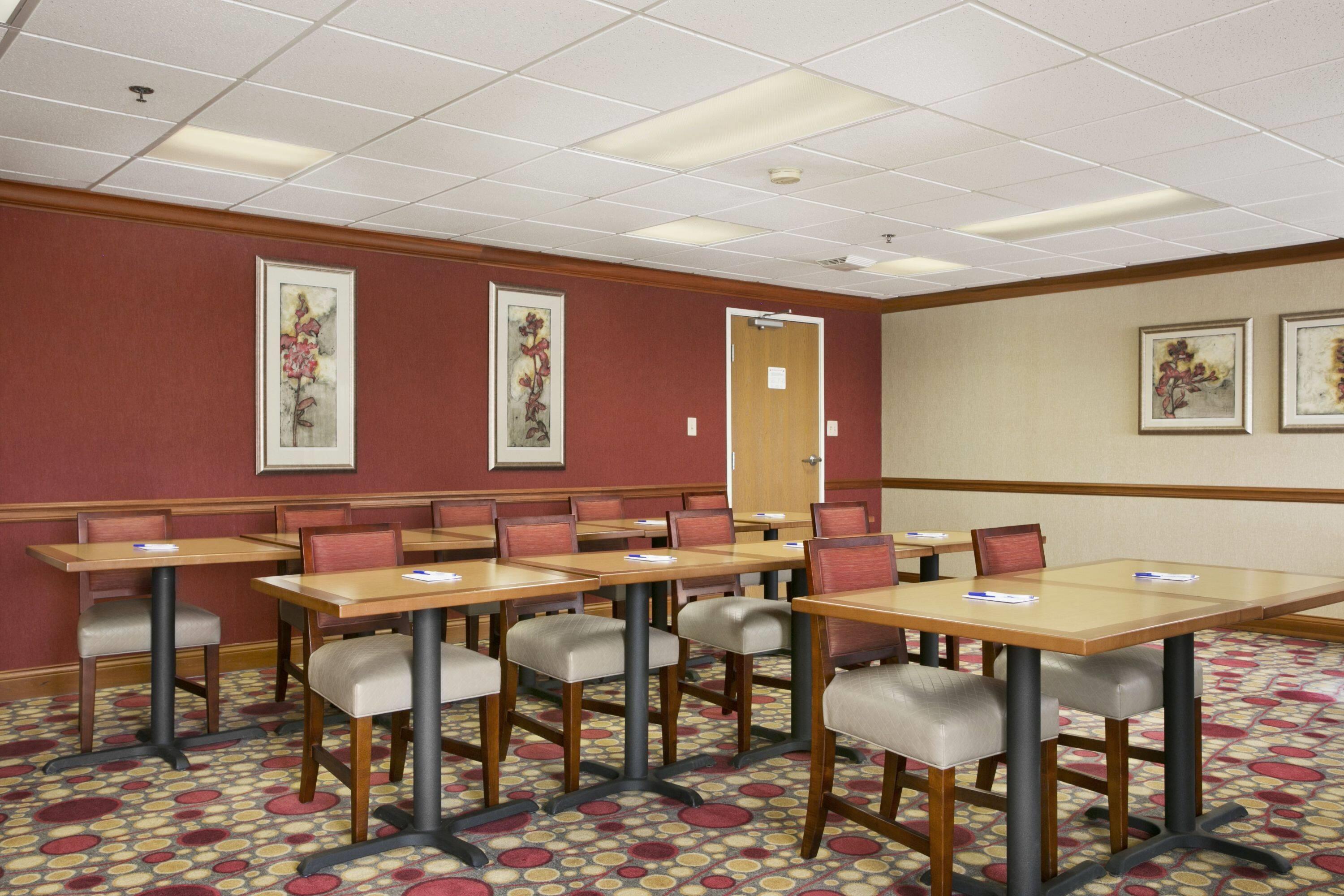 Meeting Room | Baymont by Wyndham Evansville North/Haubstadt