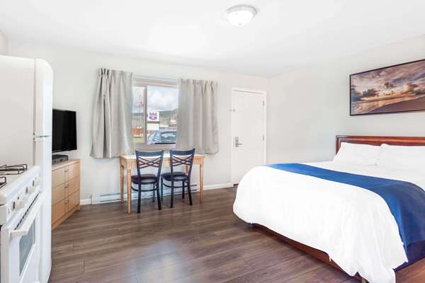  - Knights Inn Merritt