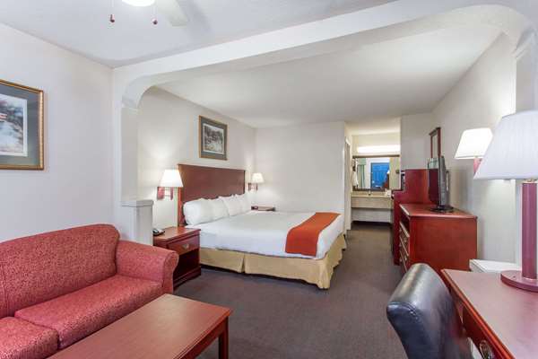  - Baymont Inn & Suites Manning - I-95, Exit 119