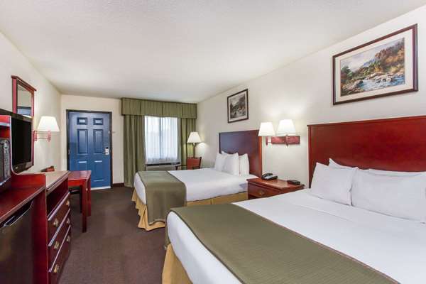  - Baymont Inn & Suites Manning - I-95, Exit 119