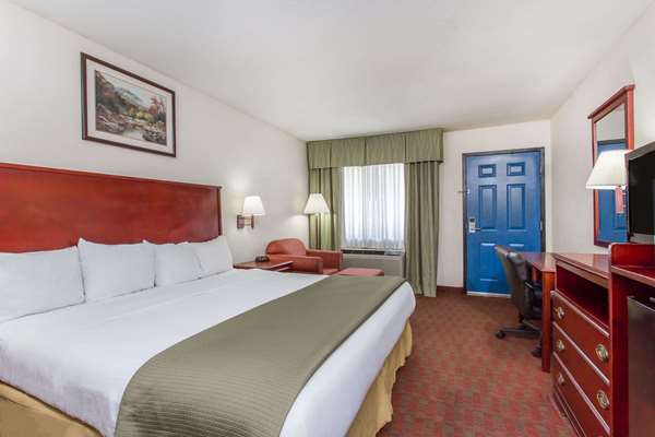  - Baymont Inn & Suites Manning - I-95, Exit 119
