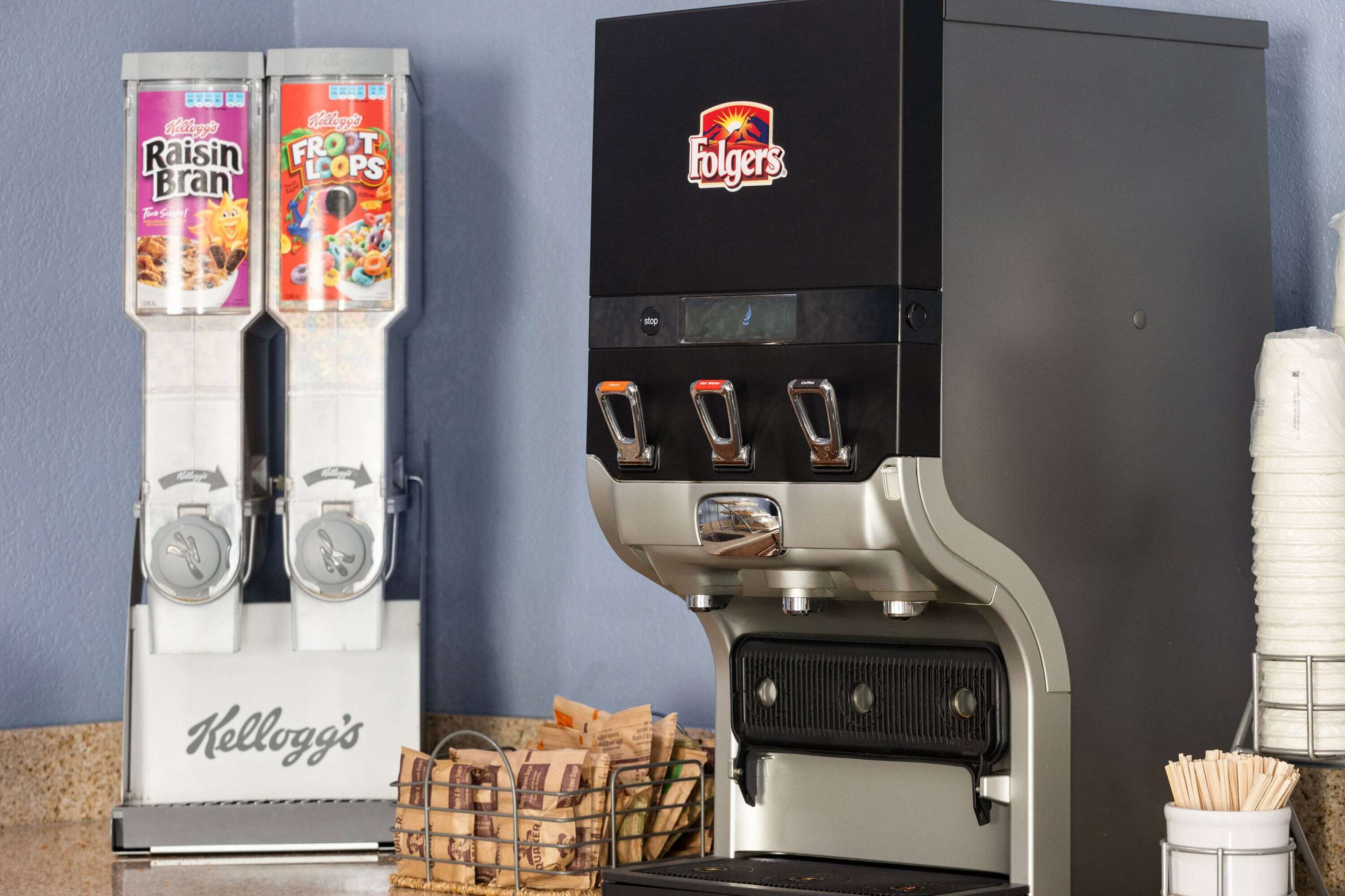 Property amenity | Days Inn & Suites by Wyndham Green Bay WI.
