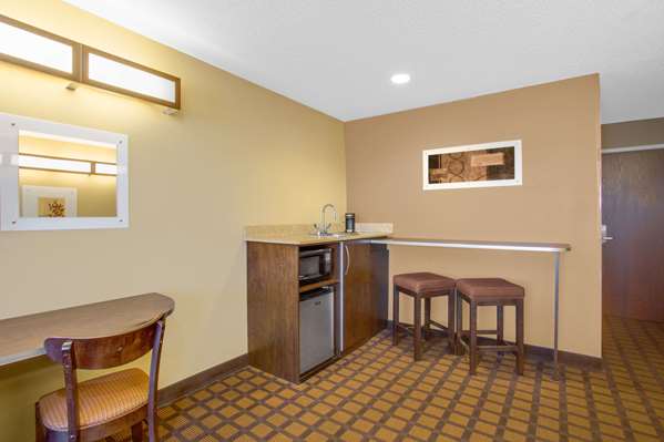  - Microtel Inn & Suites by Wyndham Harrisonburg - I-81, Exit 243