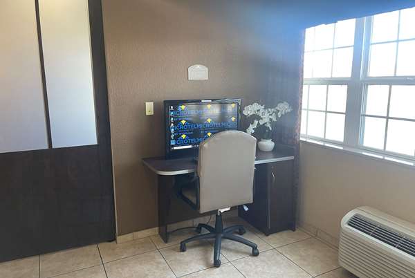 Conference Area - Microtel Inn & Suites by Wyndham Harrisonburg - I-81, Exit 243