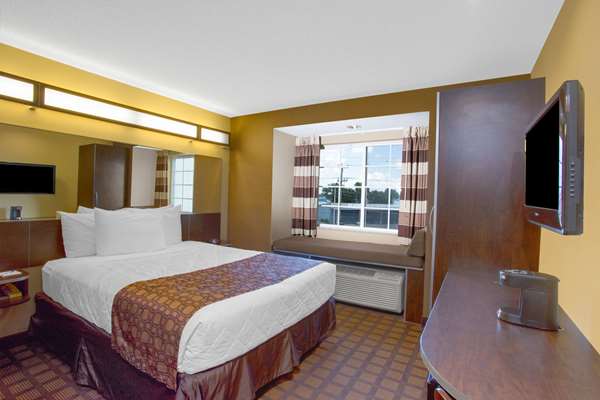 - Microtel Inn & Suites by Wyndham Harrisonburg - I-81, Exit 243