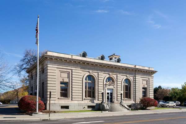  - Knights Inn Baker City