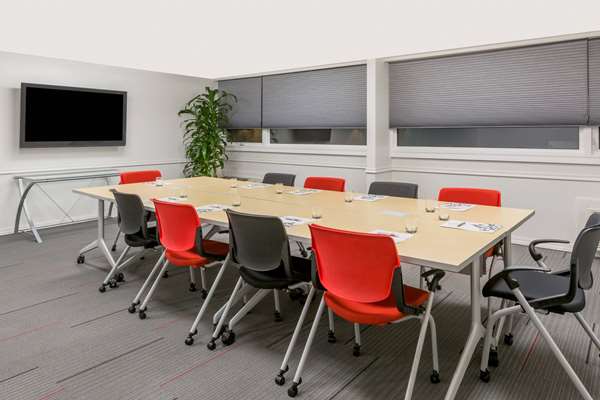  - Ramada Plaza Hotel Waikiki Honolulu