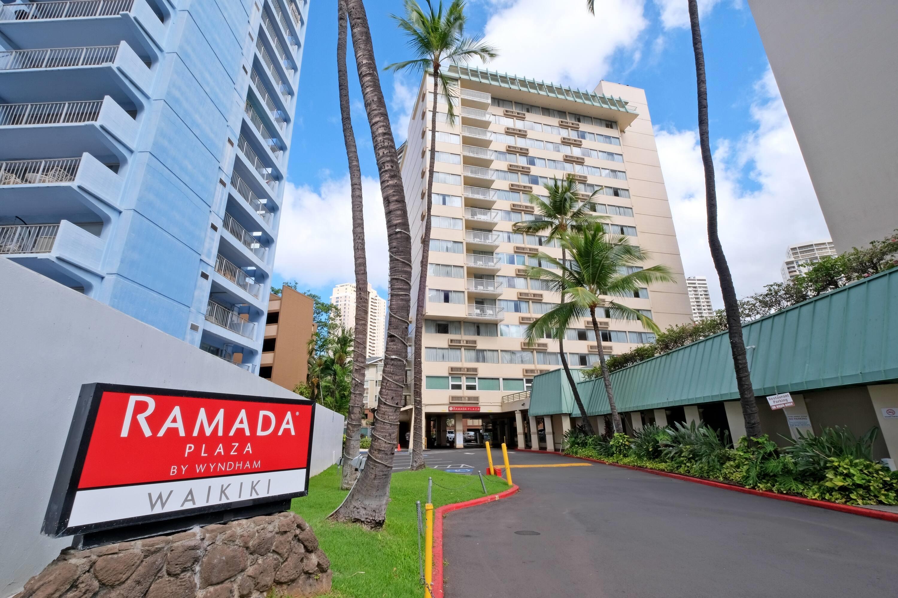 Exterior | Ramada Plaza by Wyndham Waikiki