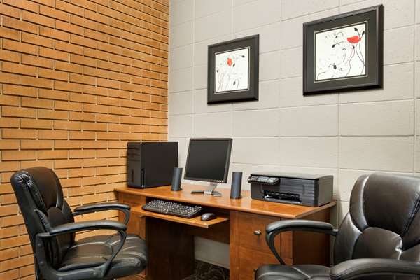 Conference Area - Travelodge Lethbridge