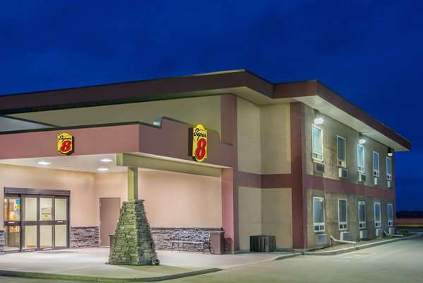 Exterior view - Super 8 Hotel Innisfail