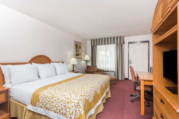  - Days Inn Chiefland