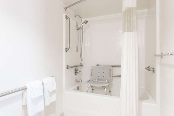  - Days Inn Chiefland