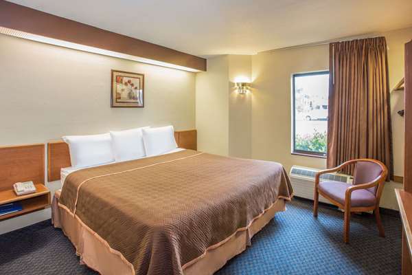  - Travelodge Airport Fort Myers - I-75, Exit 131
