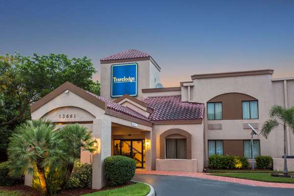 On-Site,Outdoor/Exterior,Exterior View of Building
