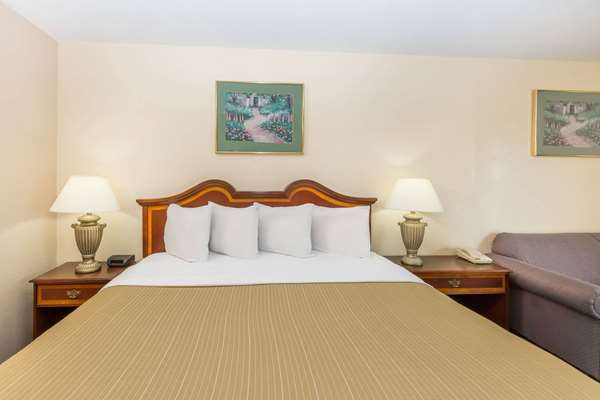  - Days Inn Grand Island - I-80, Exit 312