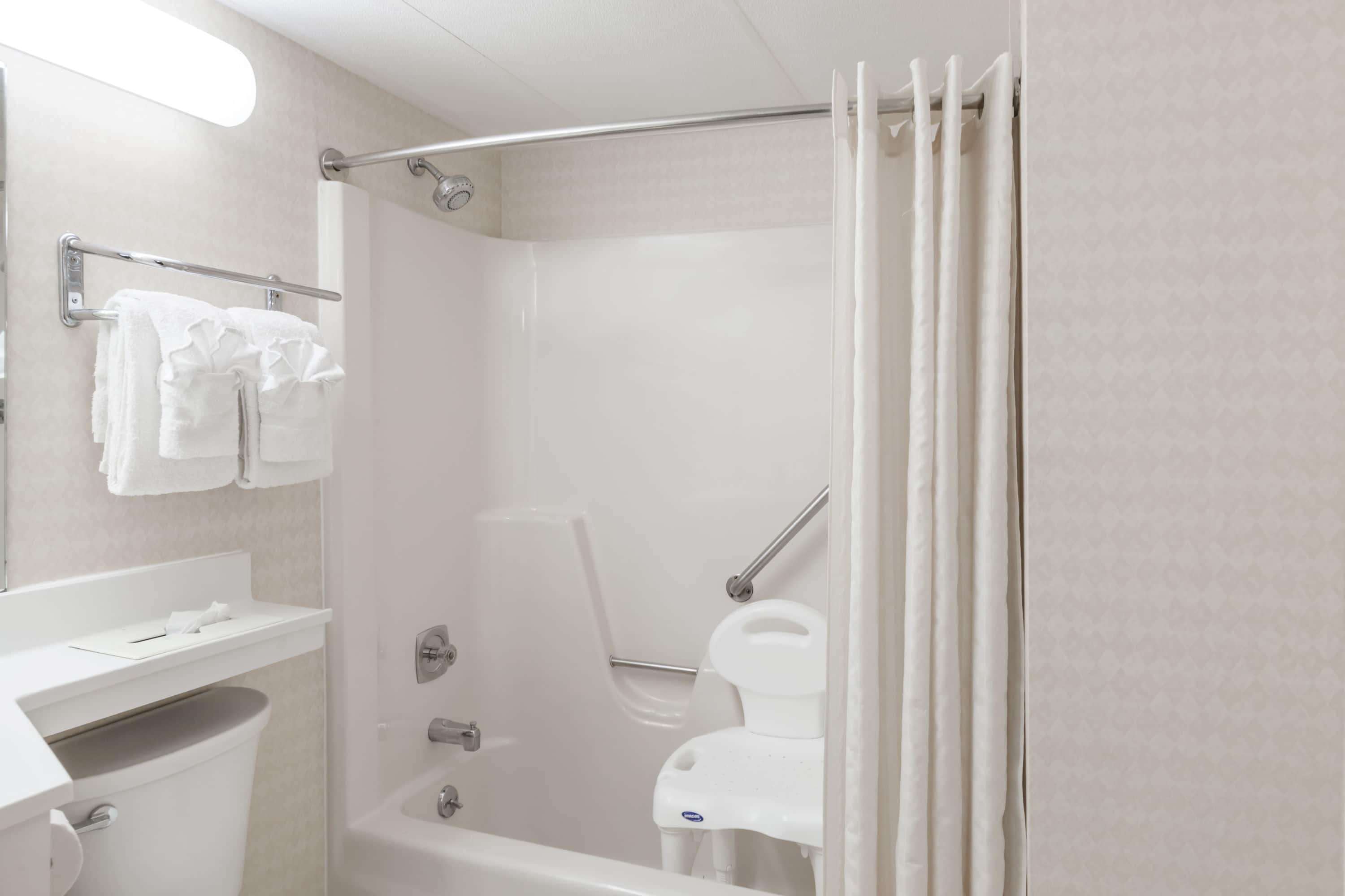 Travelodge Inn & Suites by Wyndham Albany – Albany, NY
